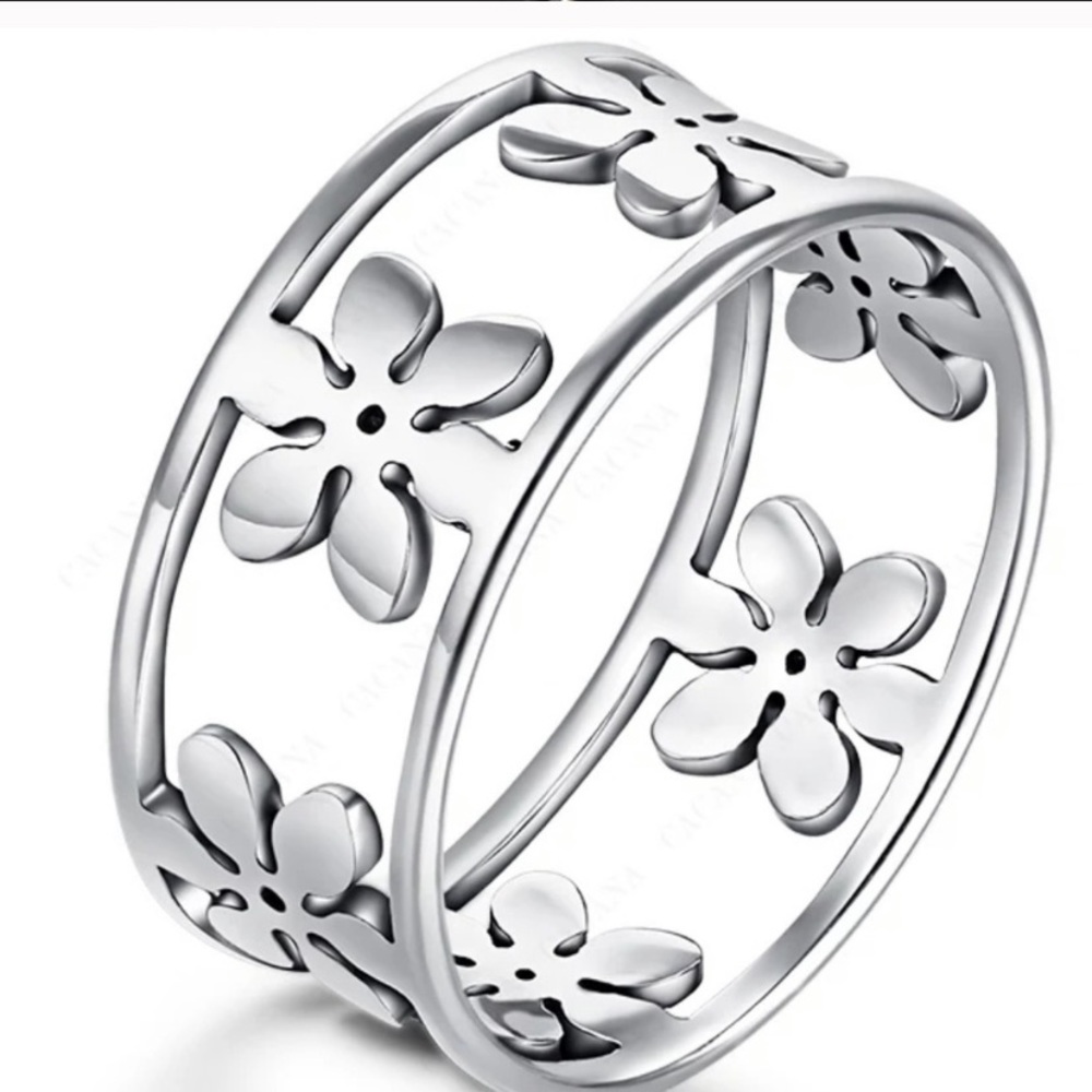 ⭐️3/$17⭐️ OR ❌FREE WITH PURCHASE❌ Beautiful Silver Flower Ring Band Sz 9